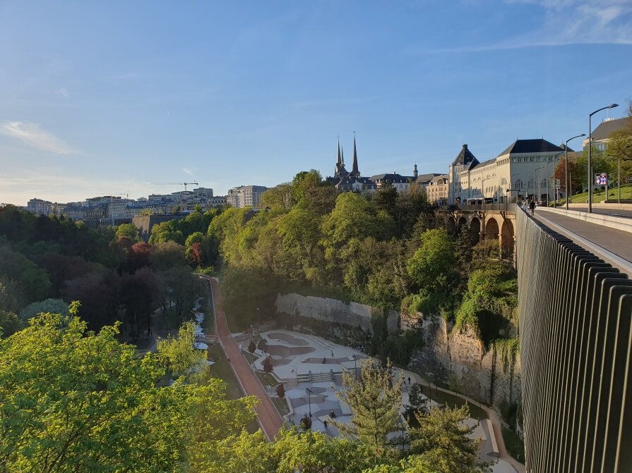 265 km - Luxembourg, Luxembourg