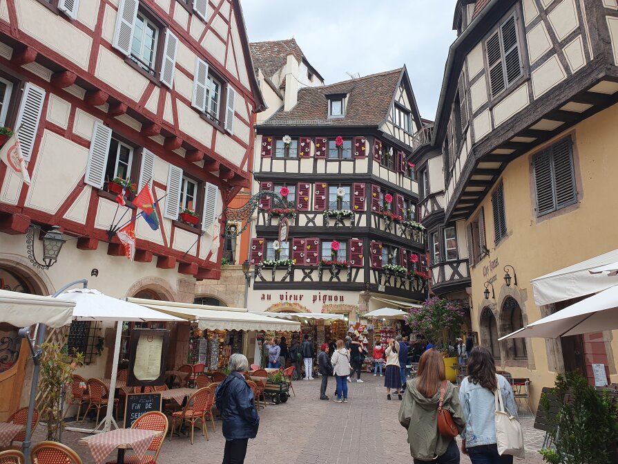 590 km - Colmar, France
